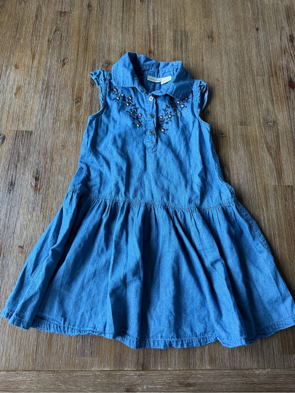 3/20$ Calvin Klein Girls Blue Denim Chambray Dress with Flower Detail size 8